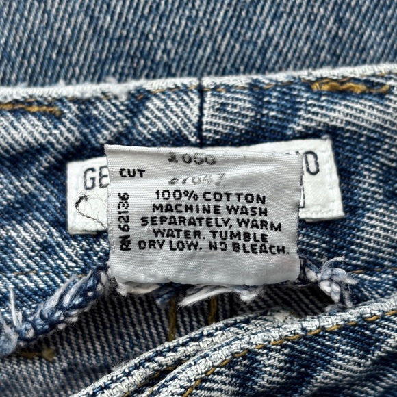 GUESS Vintage Blue Jeans - Picture 7 of 13